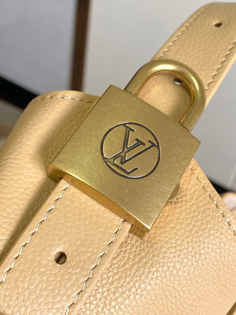 Louis Vuitton Hobo Bags